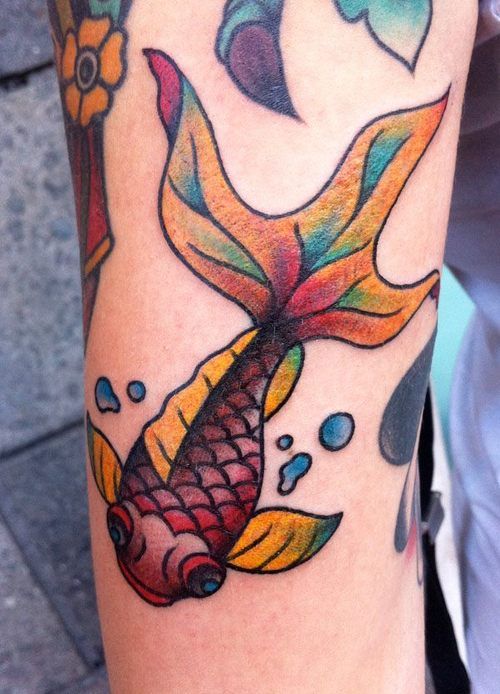 Colorful goldfish tattoo w water drops